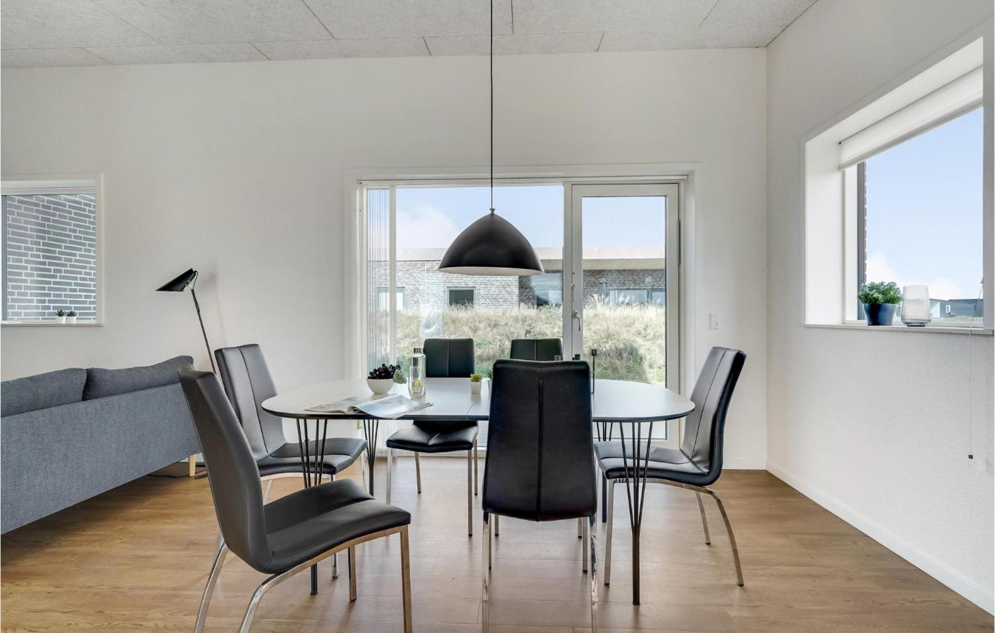 Gorgeous Home In Ringkobing With House A Panoramic View Søndervig Exteriör bild