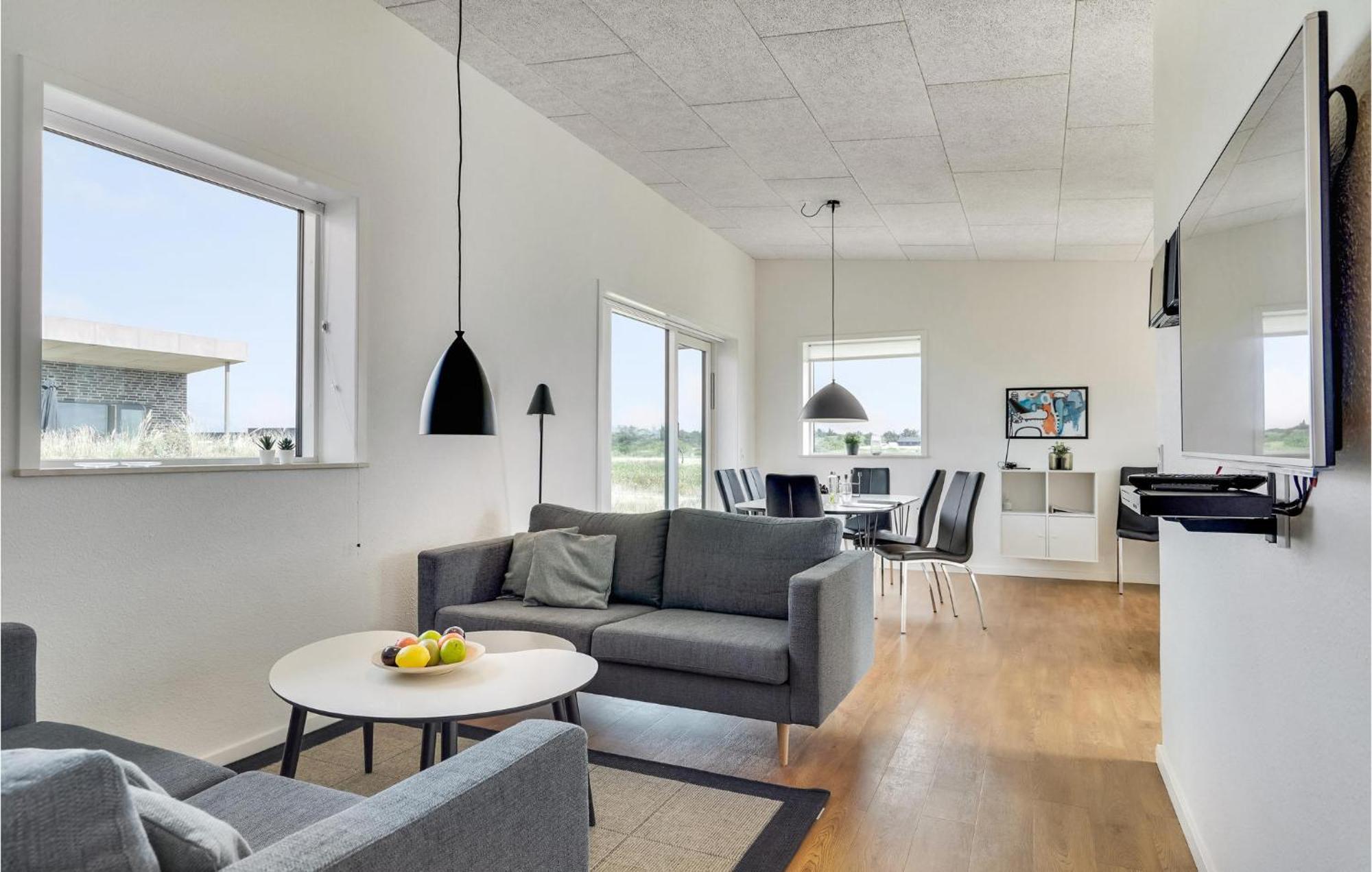 Gorgeous Home In Ringkobing With House A Panoramic View Søndervig Exteriör bild