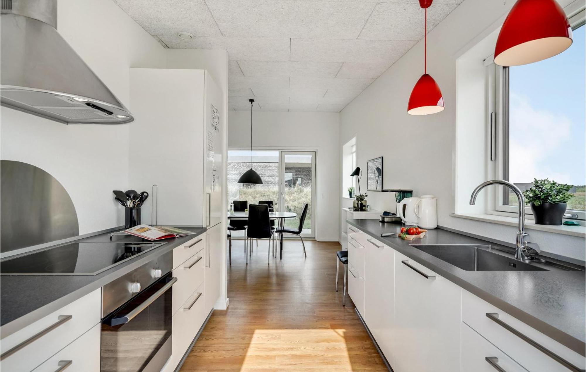 Gorgeous Home In Ringkobing With House A Panoramic View Søndervig Exteriör bild